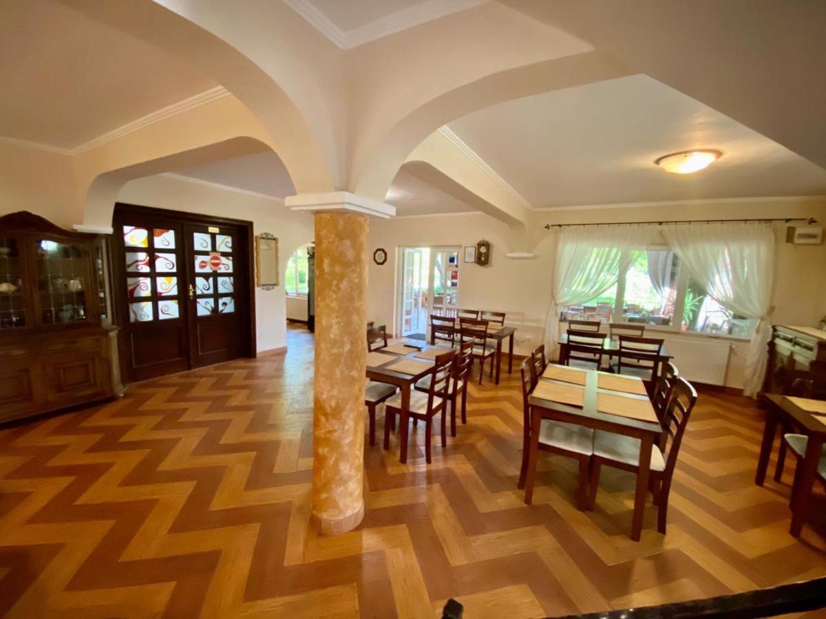 Casa Centiu Hotel Bran  Bagian luar foto