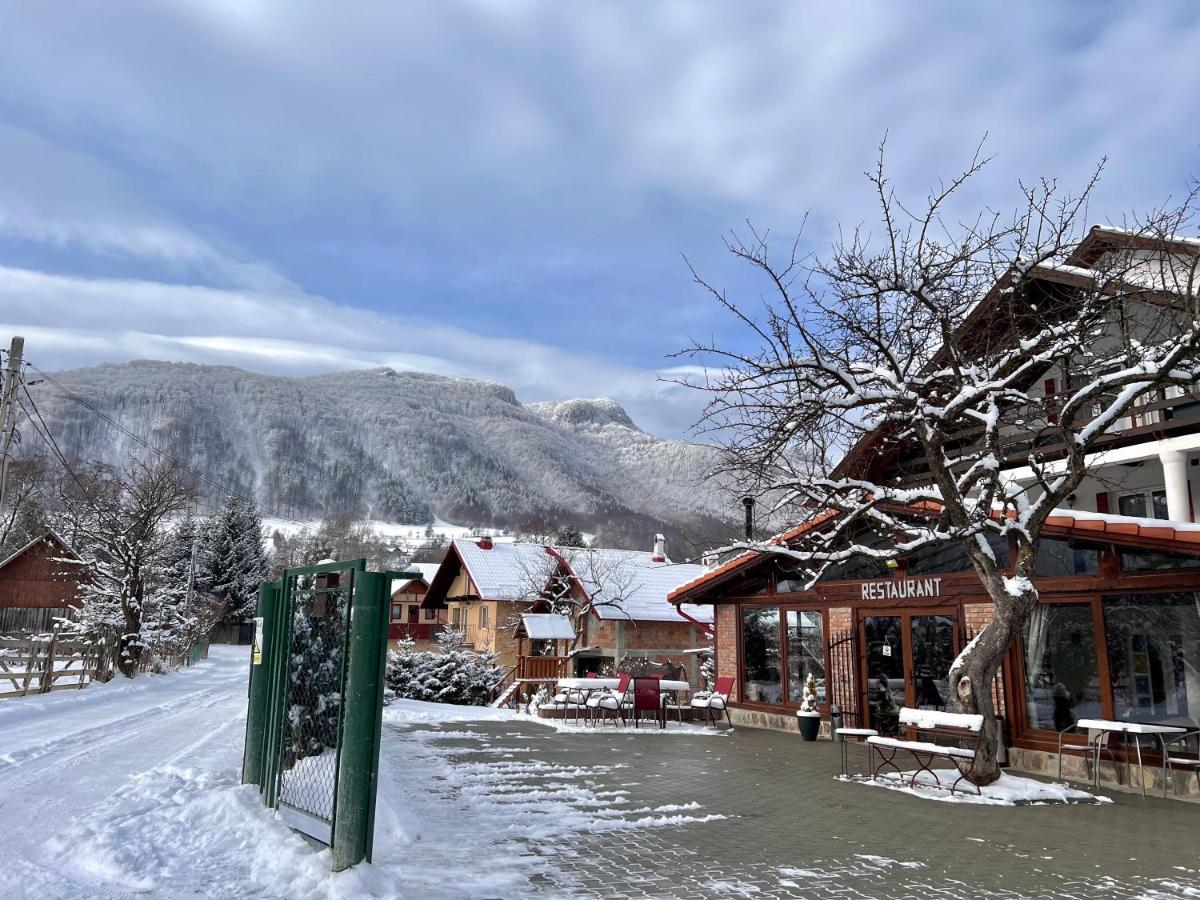 Casa Centiu Hotel Bran  Bagian luar foto