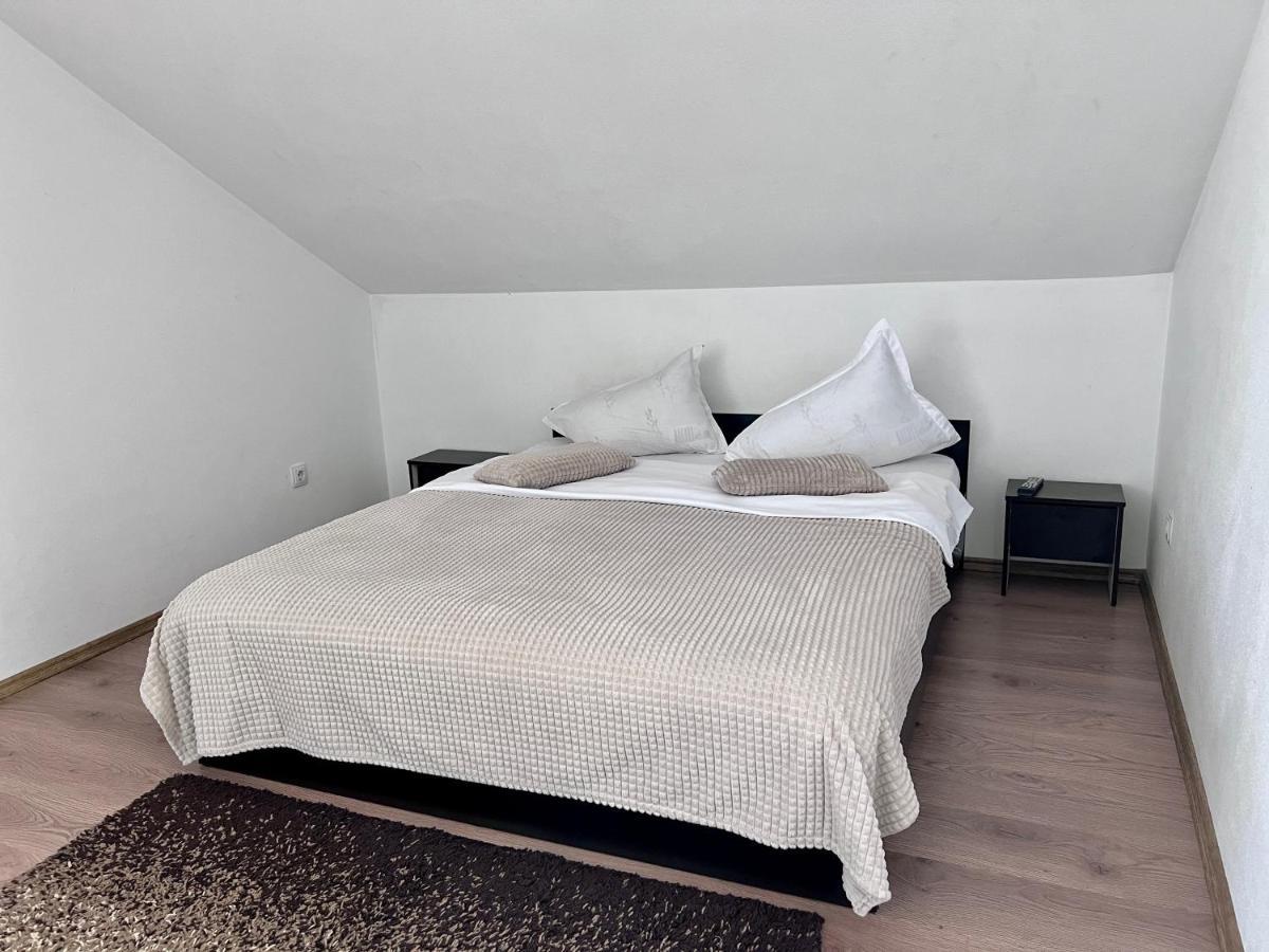 Casa Centiu Hotel Bran  Bagian luar foto