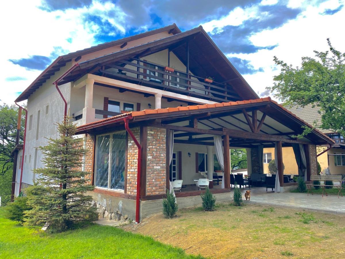Casa Centiu Hotel Bran  Bagian luar foto